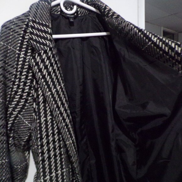 Simply Vera by Vera Wang LG Jacket Trench Plaid Black White w/Tie Waist - Picture 4 of 5